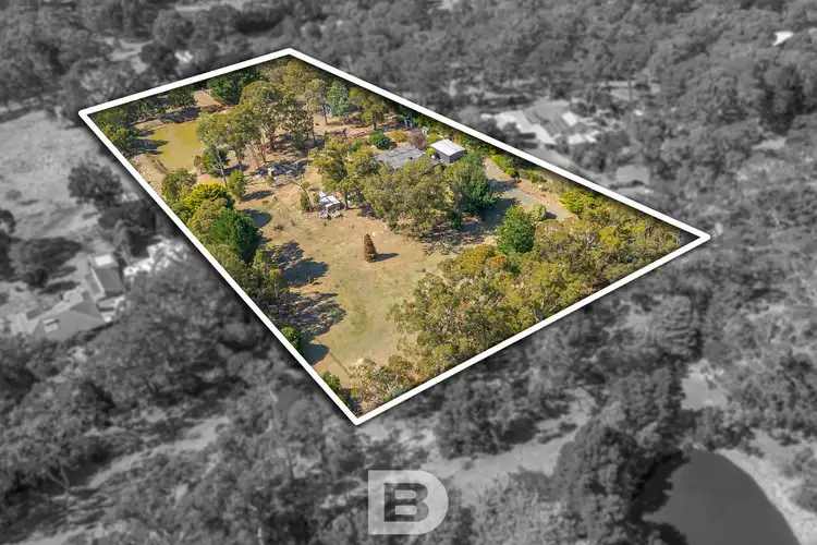 56 Henshalls Road, Woodend VIC 3442