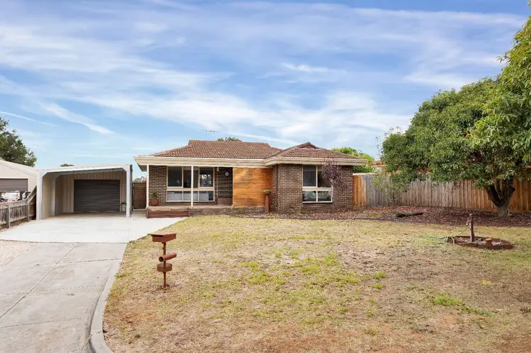 7 Olympia Place, Melton West VIC 3337