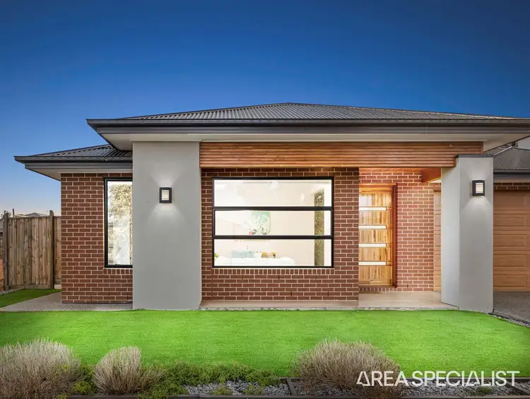 Fourth view of Homely house listing, 10 Bloomfield Road, Thornhill Park VIC 3335