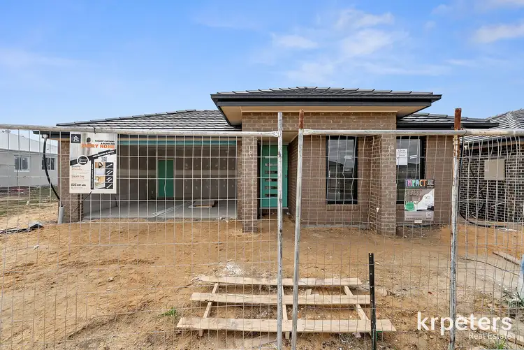 27 Fountain Road, Pakenham VIC 3810