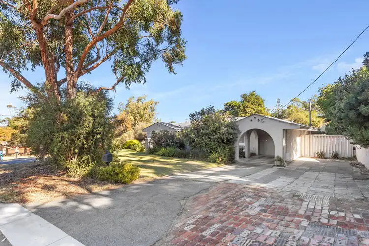 21 BATAVIA PLACE, Kallaroo WA 6025