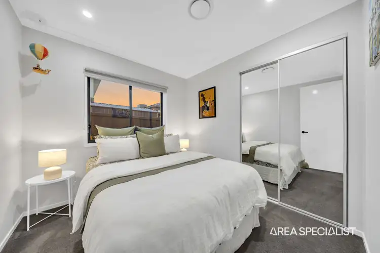 Fourth view of Homely house listing, 33 Maplewood Circuit, Truganina VIC 3029