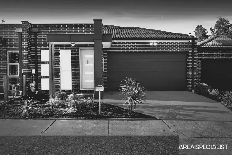 2/13 Stacey Court, Harkness VIC 3337