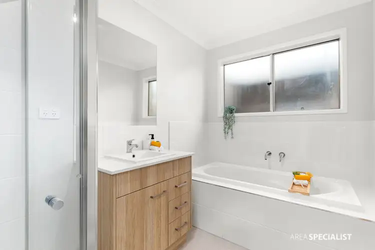 Fifth view of Homely house listing, 8 Josephine Street, Werribee VIC 3030
