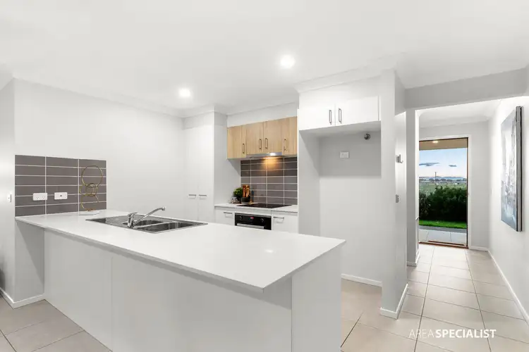 Sixth view of Homely house listing, 8 Josephine Street, Werribee VIC 3030