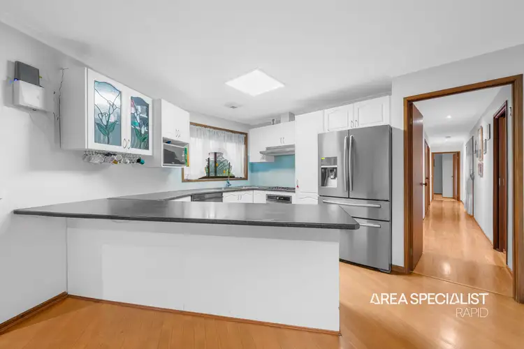Fifth view of Homely house listing, 8 Anthony Court, Hallam VIC 3803