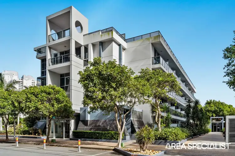 207/3 Como Crescent, Southport QLD 4215