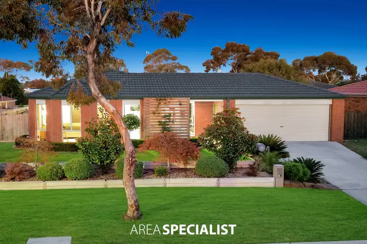 8 Jasa Crescent, Cranbourne West VIC 3977