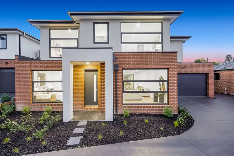 2/2 Kirby Court, Ferntree Gully VIC 3156