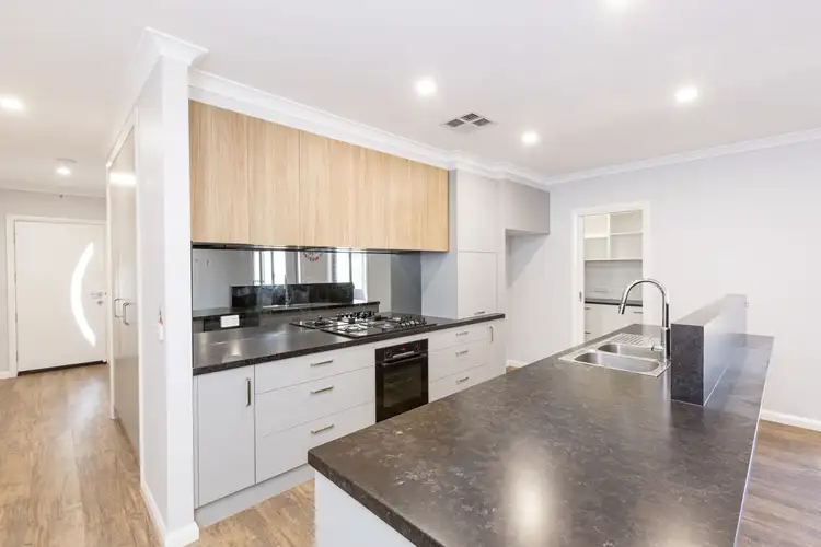 Second view of Homely house listing, 10 Redwood Drive, Mildura VIC 3500