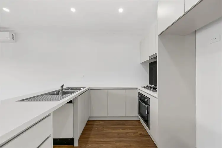 Third view of Homely townhouse listing, 6/51 Deschamp Cres, Rowville VIC 3178