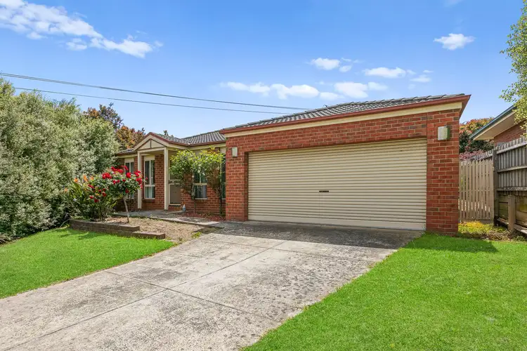 4 Nicola Court, Pakenham VIC 3810
