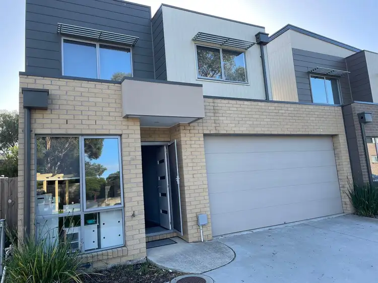 Main view of Homely townhouse listing, 25 Sanctuary Drive, Carrum Downs VIC 3201