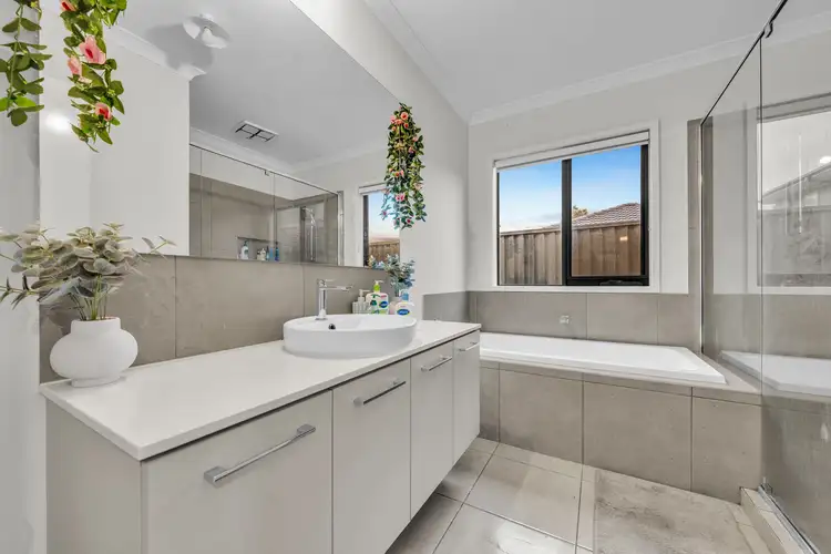 Fourth view of Homely house listing, 11 Bathgate Crescent, Cranbourne East VIC 3977