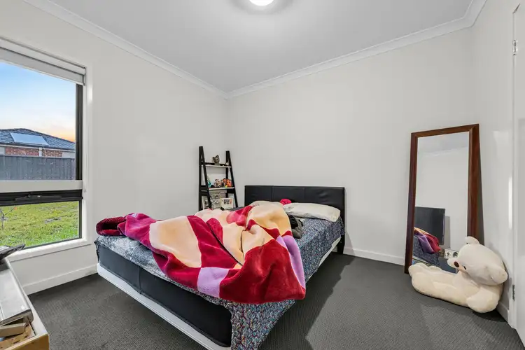 Fifth view of Homely house listing, 11 Bathgate Crescent, Cranbourne East VIC 3977