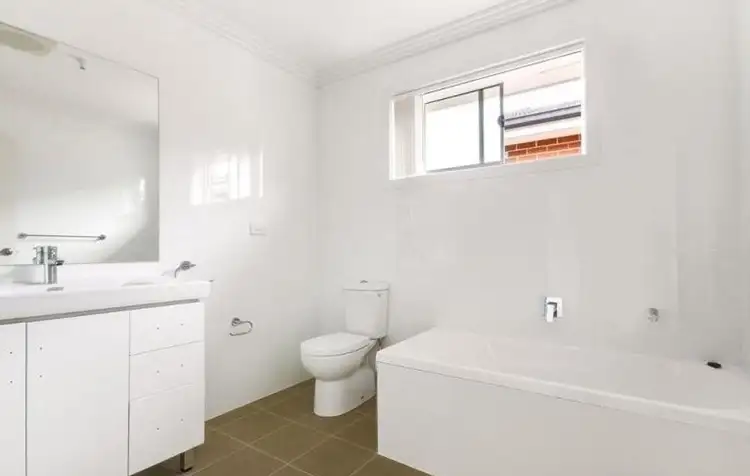 Fourth view of Homely townhouse listing, 2E King Street, Lake Illawarra NSW 2528