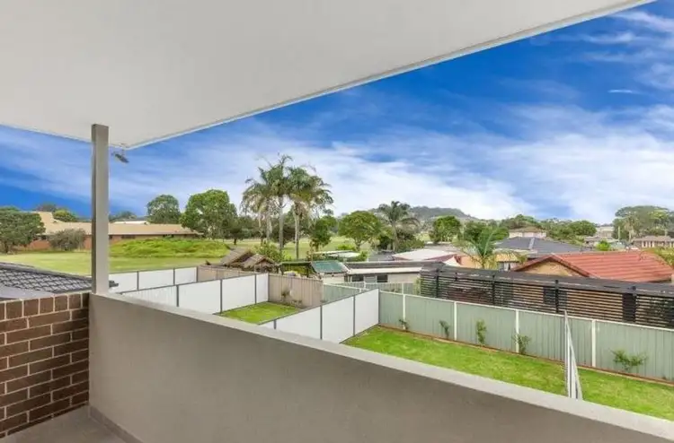 Fifth view of Homely townhouse listing, 2E King Street, Lake Illawarra NSW 2528
