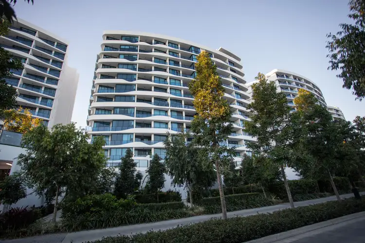 4208/5 Harbour Side Court, Biggera Waters QLD 4216