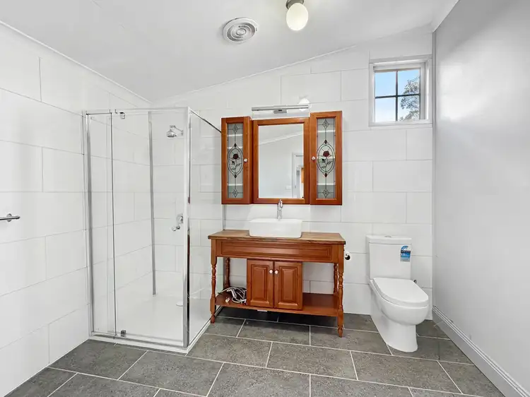 Fifth view of Homely house listing, 11 Newton Street, Maryborough VIC 3465