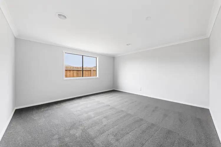 Fifth view of Homely house listing, 23 Trefella Rise, Drouin VIC 3818