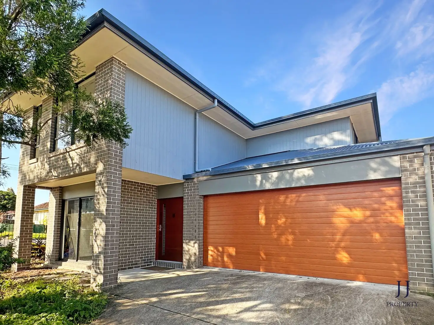 Main view of Homely house listing, 2 Belcaro Street, Upper Mount Gravatt QLD 4122