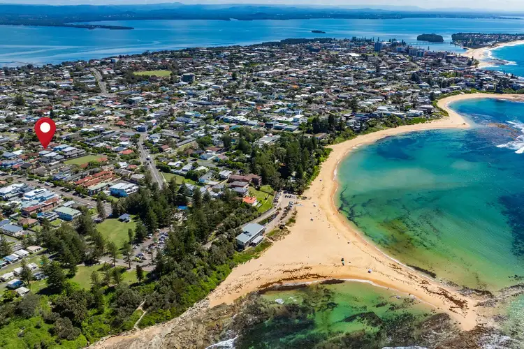 Fourth view of Homely villa listing, 2/115 Elsiemer Street, Toowoon Bay NSW 2261