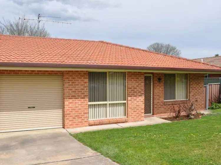 Main view of Homely house listing, 2/210 Havannah Street, Bathurst NSW 2795