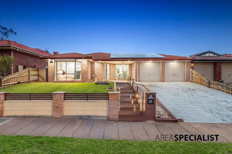 5 Henry Lawson Drive, Lynbrook VIC 3975