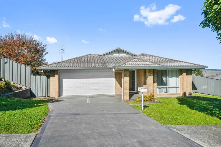 10 Hooghly Avenue, Cameron Park NSW 2285