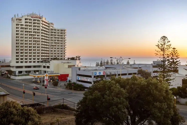 186 West Coast Highway