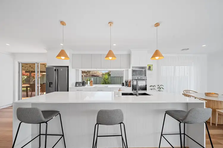 27 O'Loghlen Street, Latham ACT 2615