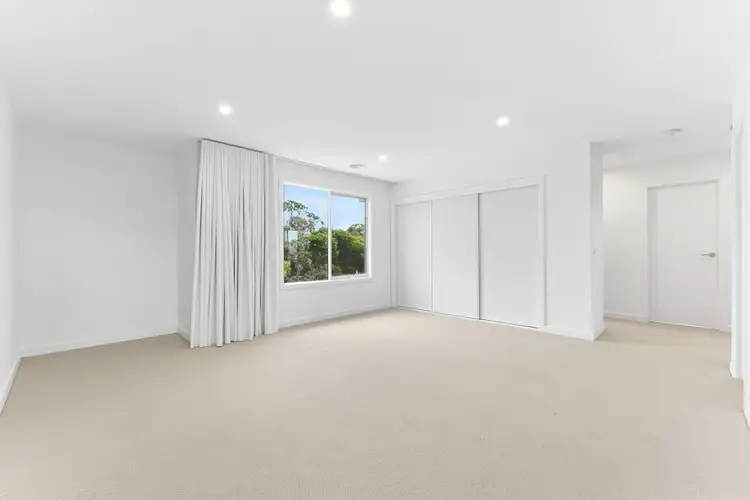 Fourth view of Homely house listing, 32 Brilliante Circuit, Langwarrin VIC 3910