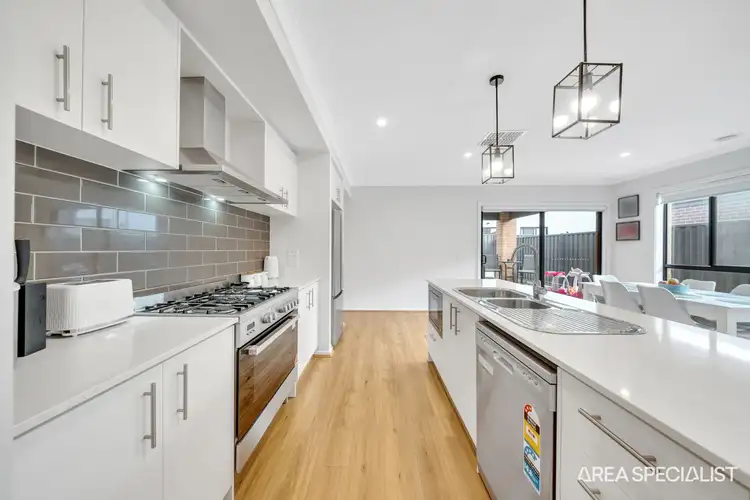 18 Totterdown Street, Strathtulloh VIC 3338