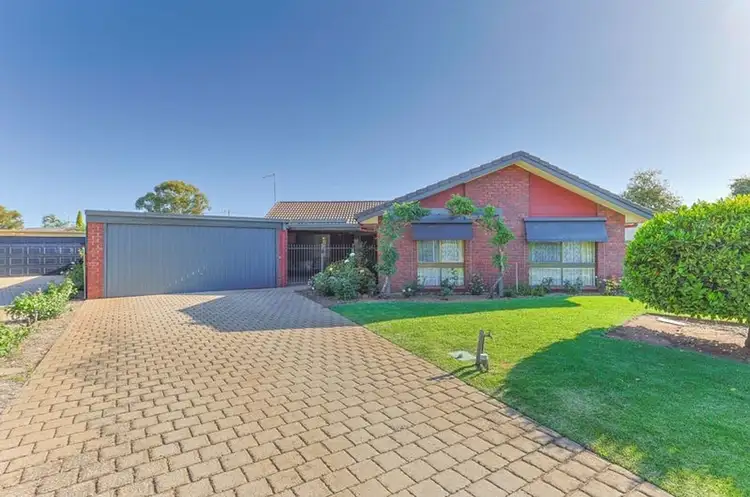 14 Bingara Close