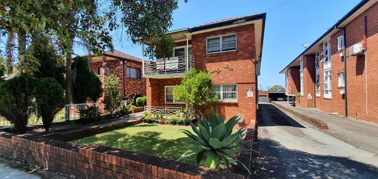 1/25 Gladstone Street, Bexley NSW 2207