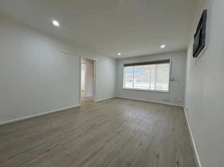8 Lee Street, St Albans VIC 3021