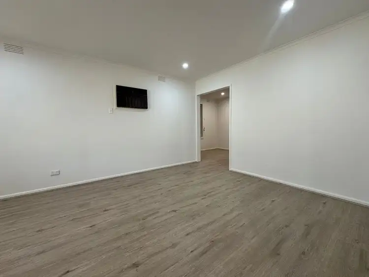 Fifth view of Homely house listing, 8 Lee Street, St Albans VIC 3021