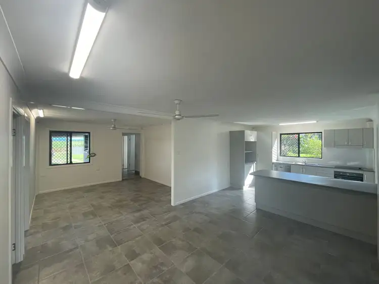 Fourth view of Homely unit listing, 2/94 River Avenue, Mighell QLD 4860