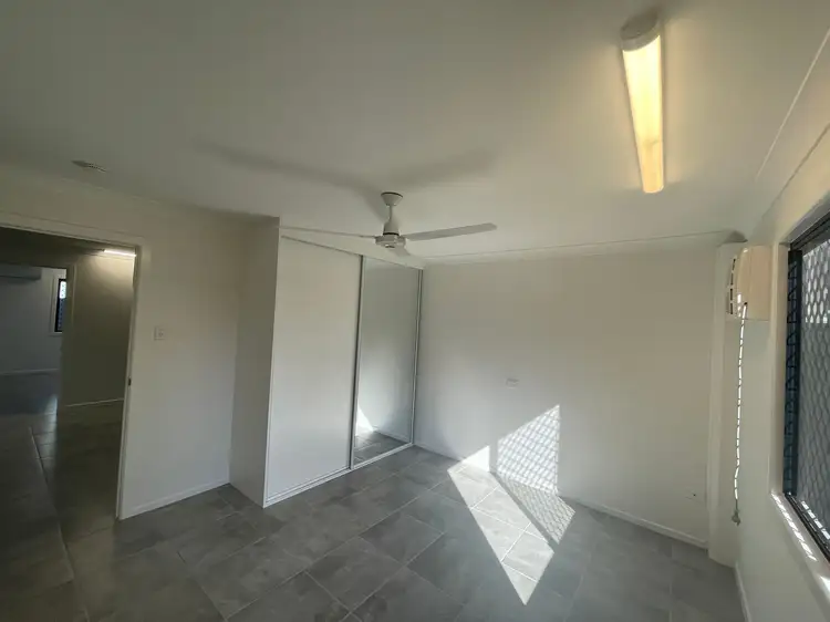 Fifth view of Homely unit listing, 2/94 River Avenue, Mighell QLD 4860