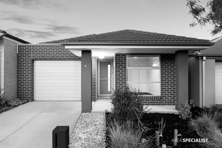 25 ALLUNGA WAY, Werribee VIC 3030