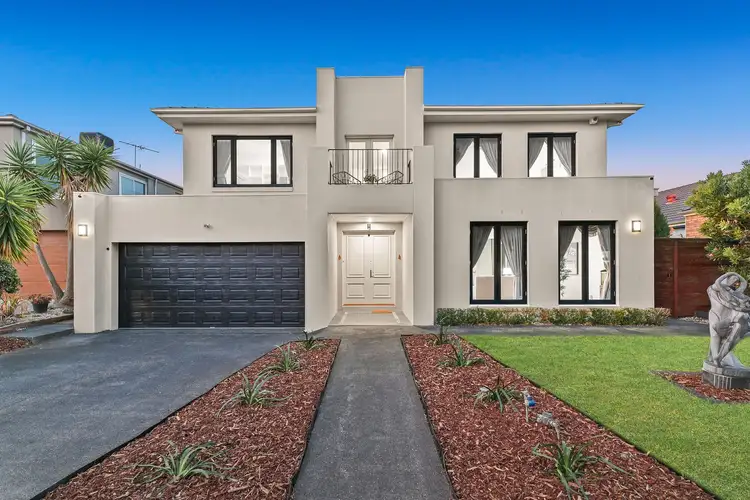 3 Bluegrass Close, Waterways VIC 3195