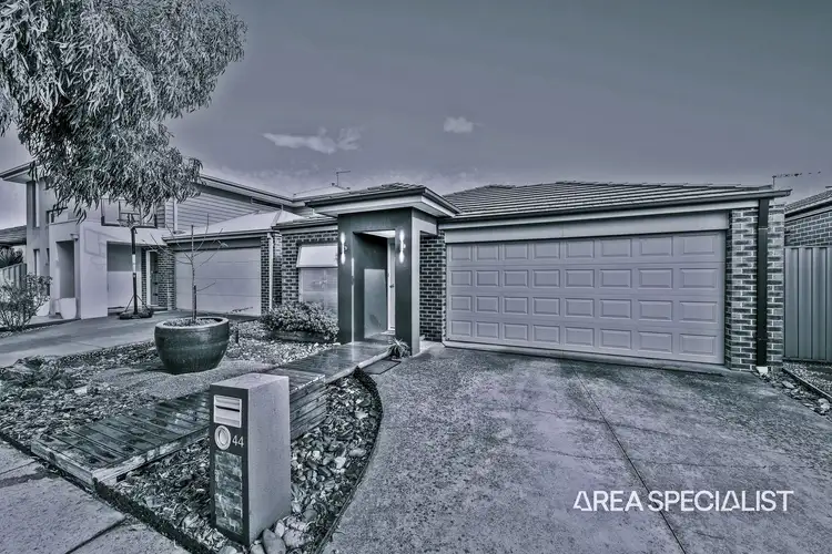 44 McEwan Drive, Cranbourne East VIC 3977