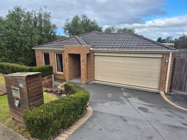 31 Adrian Drive, Pakenham VIC 3810