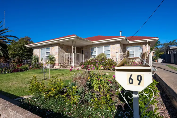 69 Robert Street, Moonta SA 5558