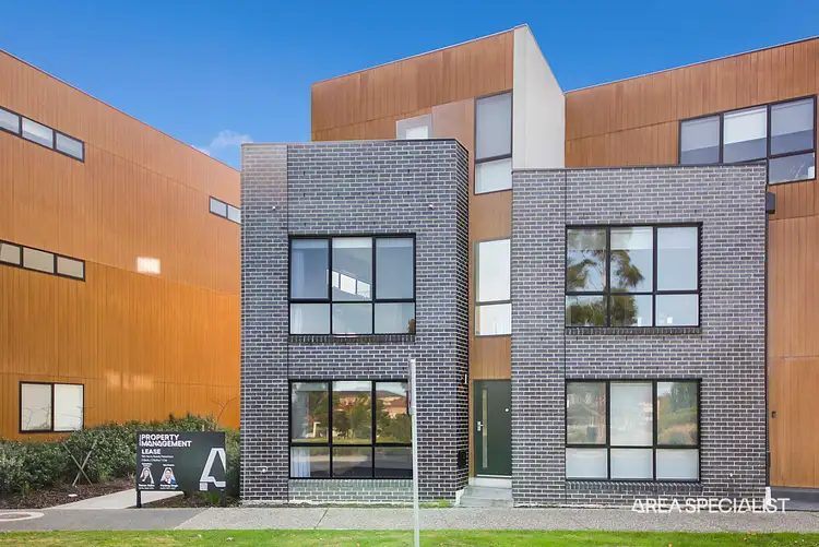 184 Henry Road, Pakenham VIC 3810