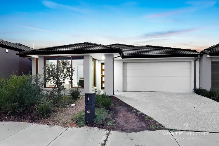 7 Basin Street, Fraser Rise VIC 3336