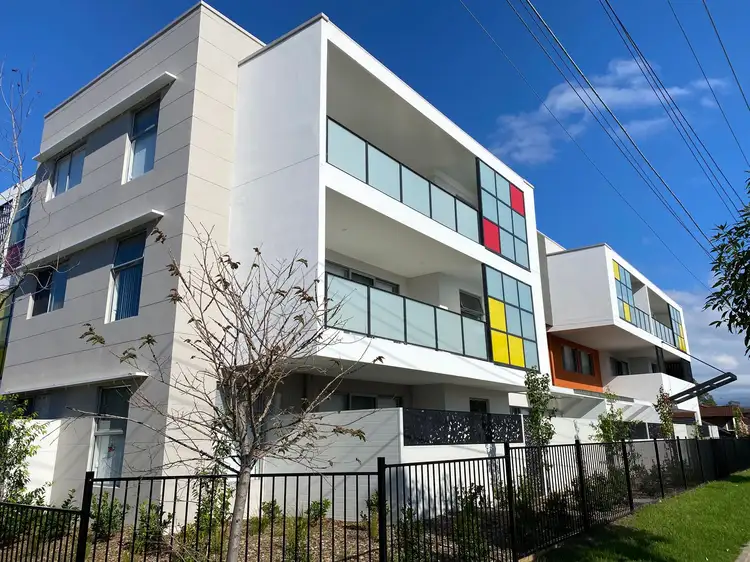 9/108 Lethbridge Street, Penrith NSW 2750