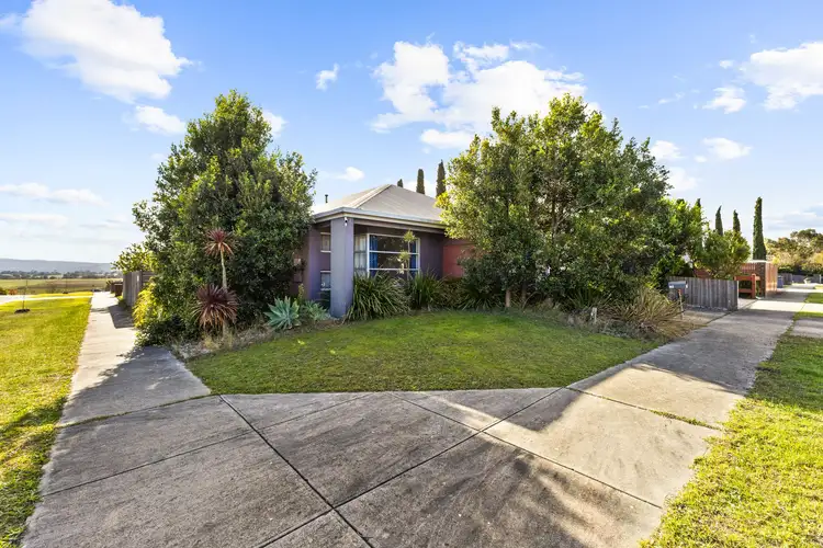 28 Riverslea Boulevard, Traralgon VIC 3844
