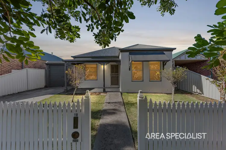 10 Macalister Place, Pakenham VIC 3810