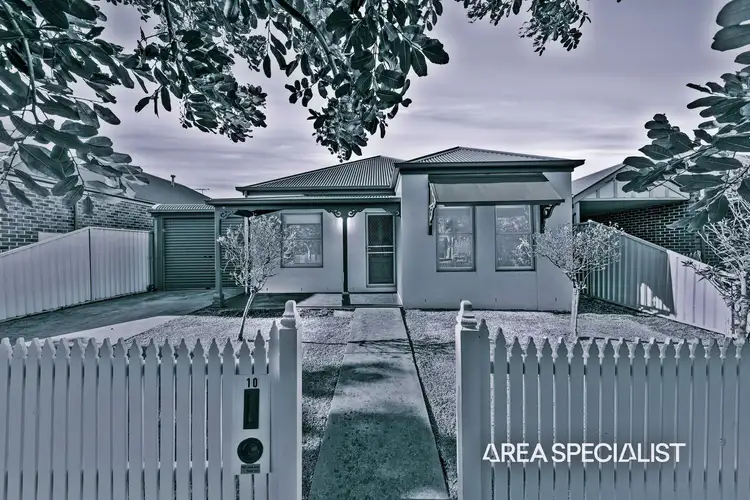 10 Macalister Place, Pakenham VIC 3810